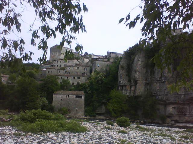 Hôtel Le Passage de Vallon Vallon-Pont-dʼArc Exterior foto